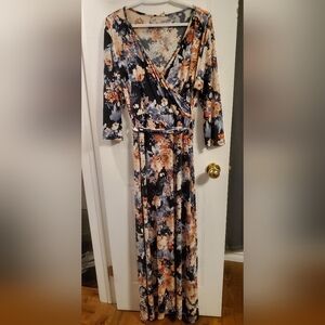 Stunning 😍 Floral Maternity Dress